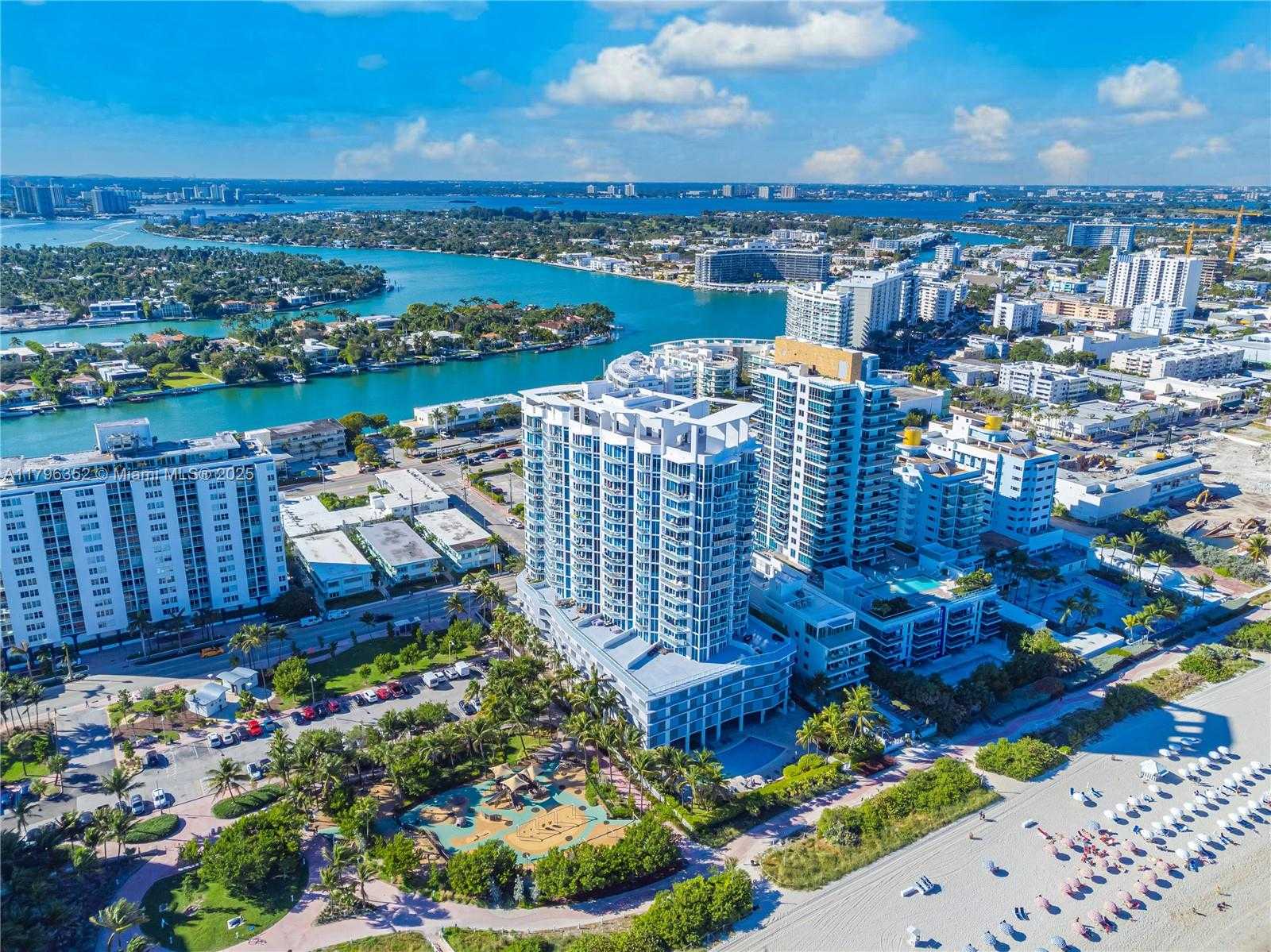 Small Image of 6515 COLLINS AVE #1806, Miami Beach Number 4