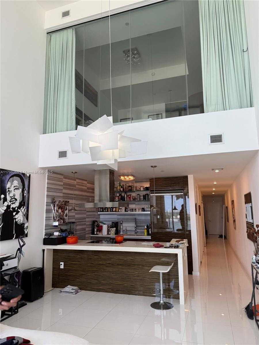 Small Image of 1100 BISCAYNE BLVD #1704, Miami Number 25
