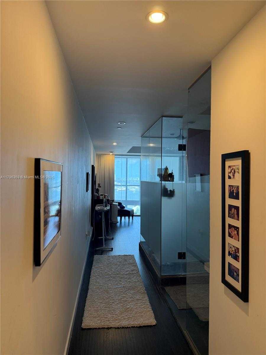 Small Image of 1100 BISCAYNE BLVD #1704, Miami Number 34