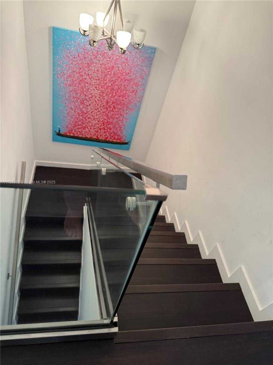 Small Image of 1100 BISCAYNE BLVD #1704, Miami Number 39