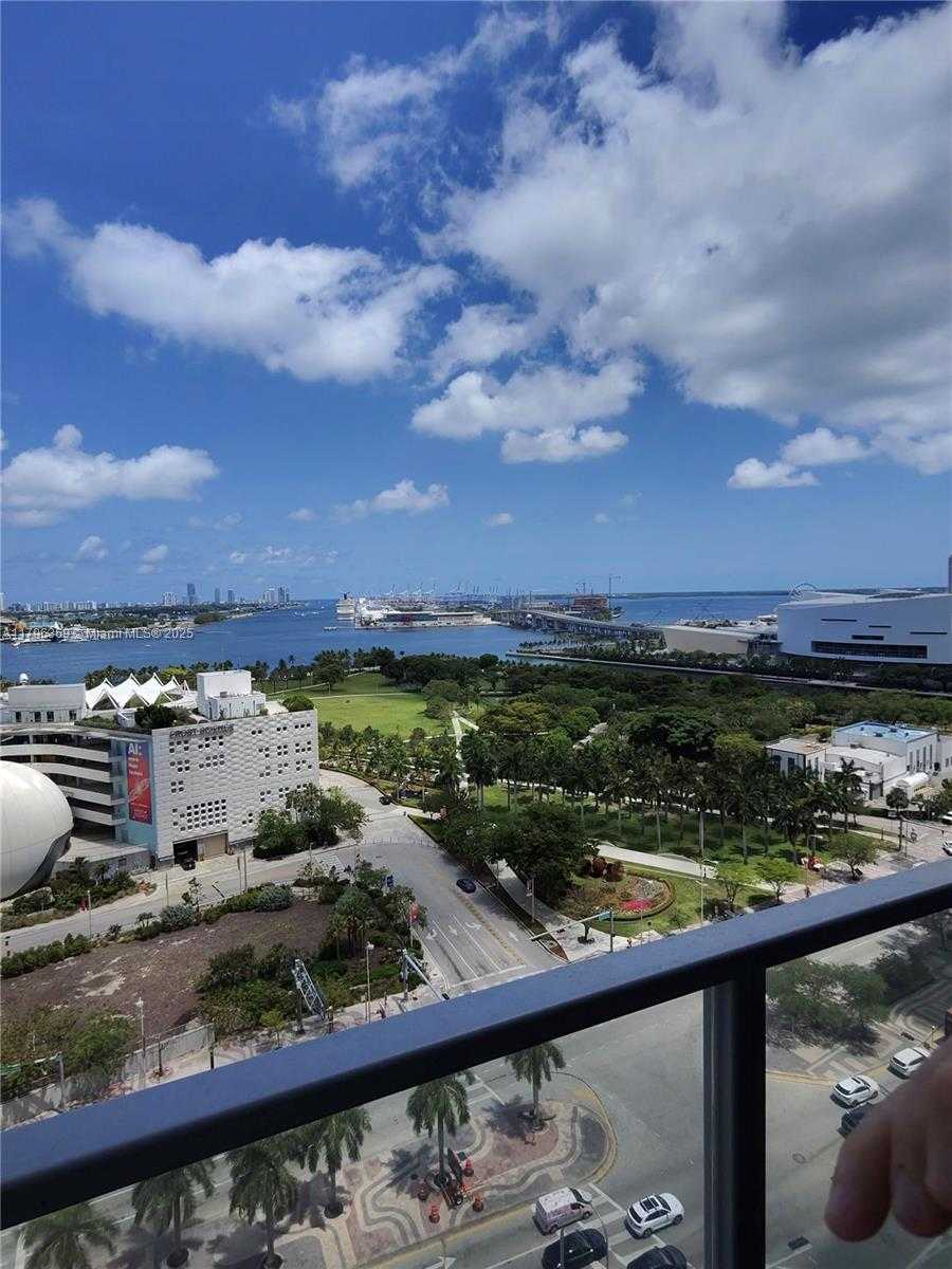 Small Image of 1100 BISCAYNE BLVD #1704, Miami Number 41
