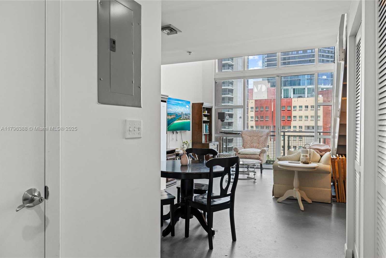 Small Image of 244 BISCAYNE BLVD #645, Miami Number 11