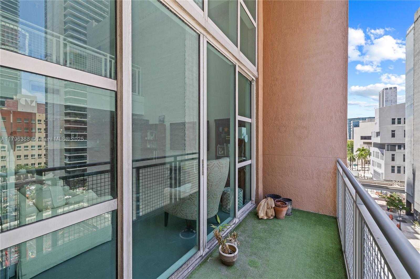 Small Image of 244 BISCAYNE BLVD #645, Miami Number 15