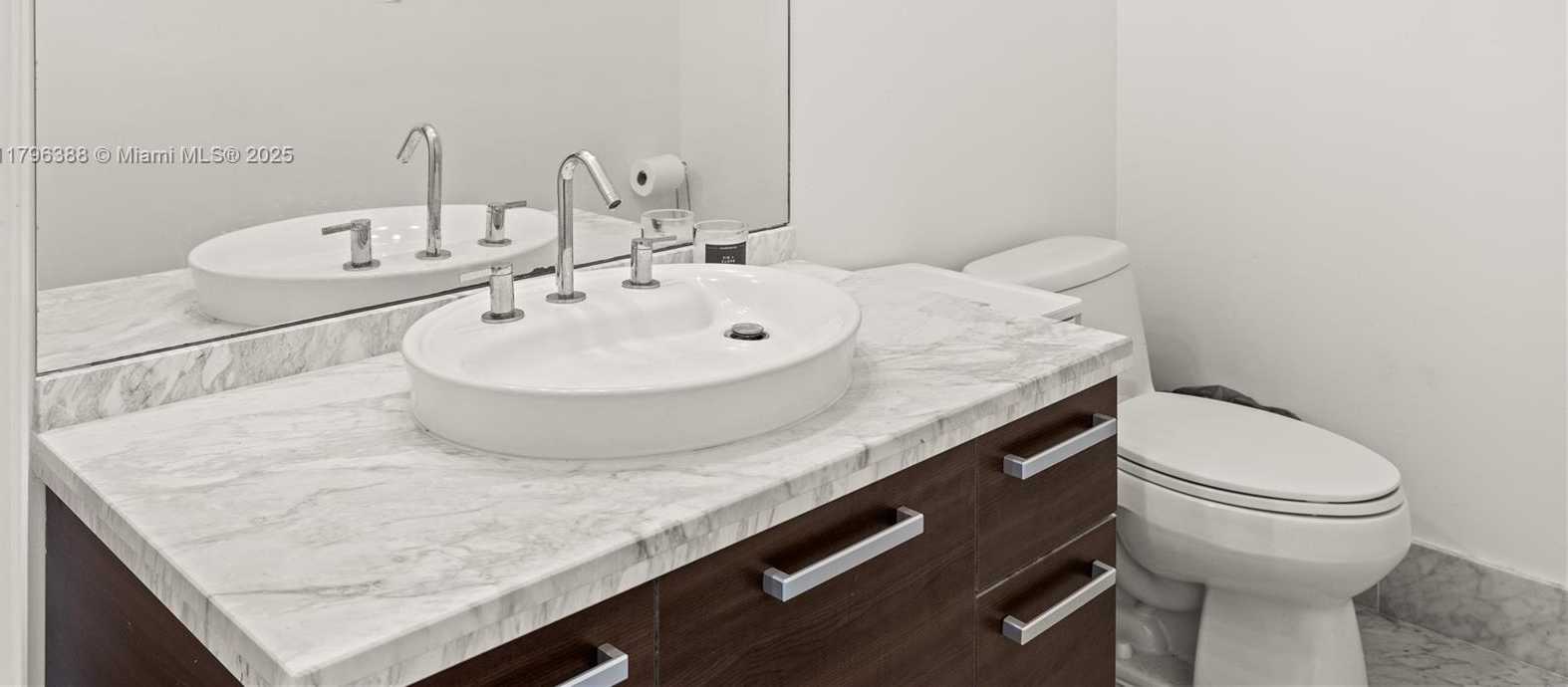 Small Image of 244 BISCAYNE BLVD #645, Miami Number 23