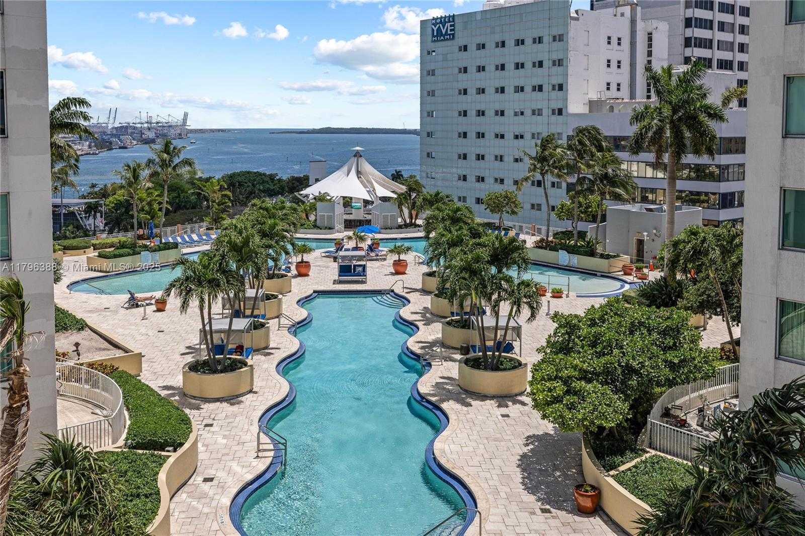 Small Image of 244 BISCAYNE BLVD #645, Miami Number 28