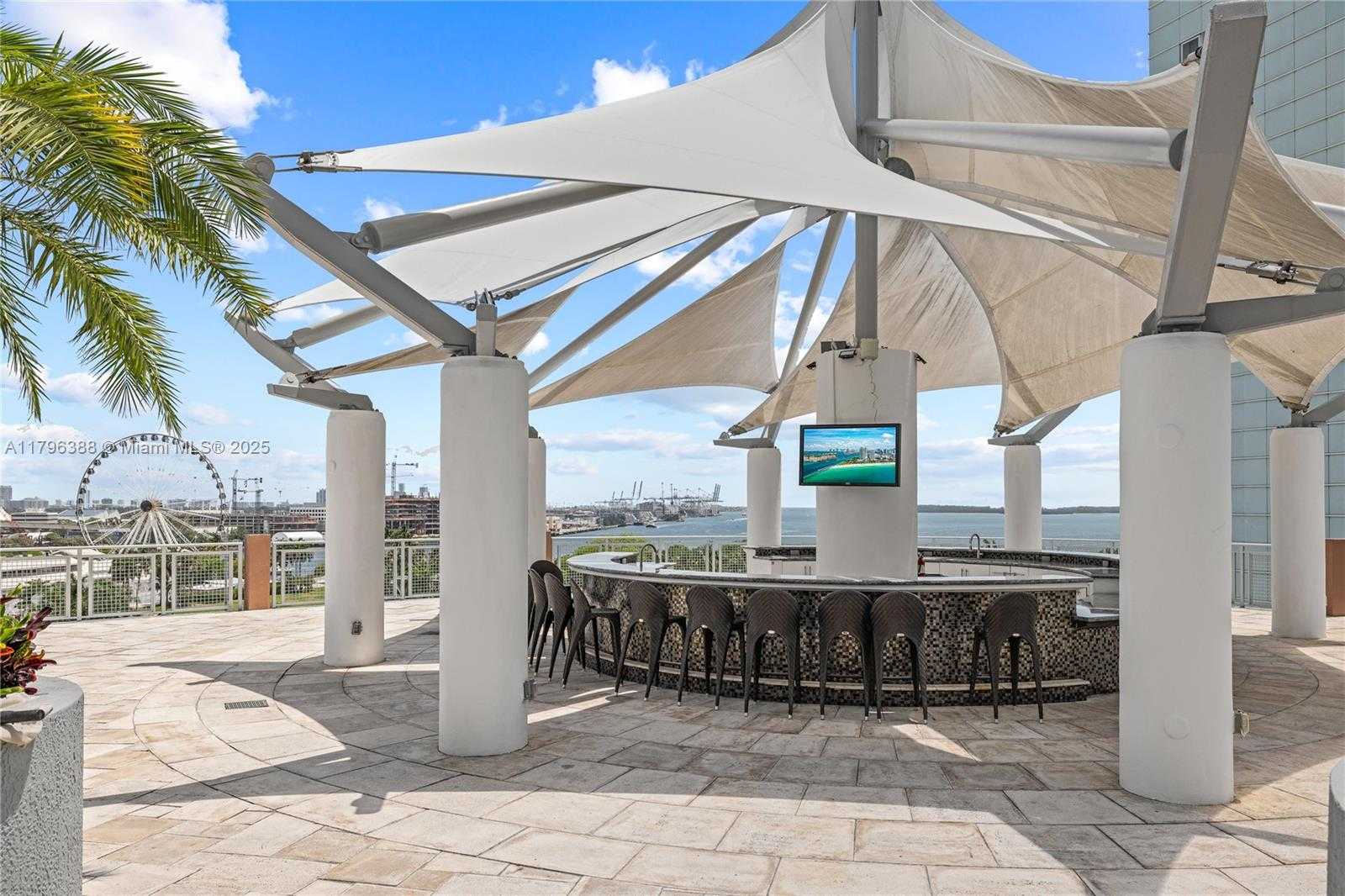 Small Image of 244 BISCAYNE BLVD #645, Miami Number 30
