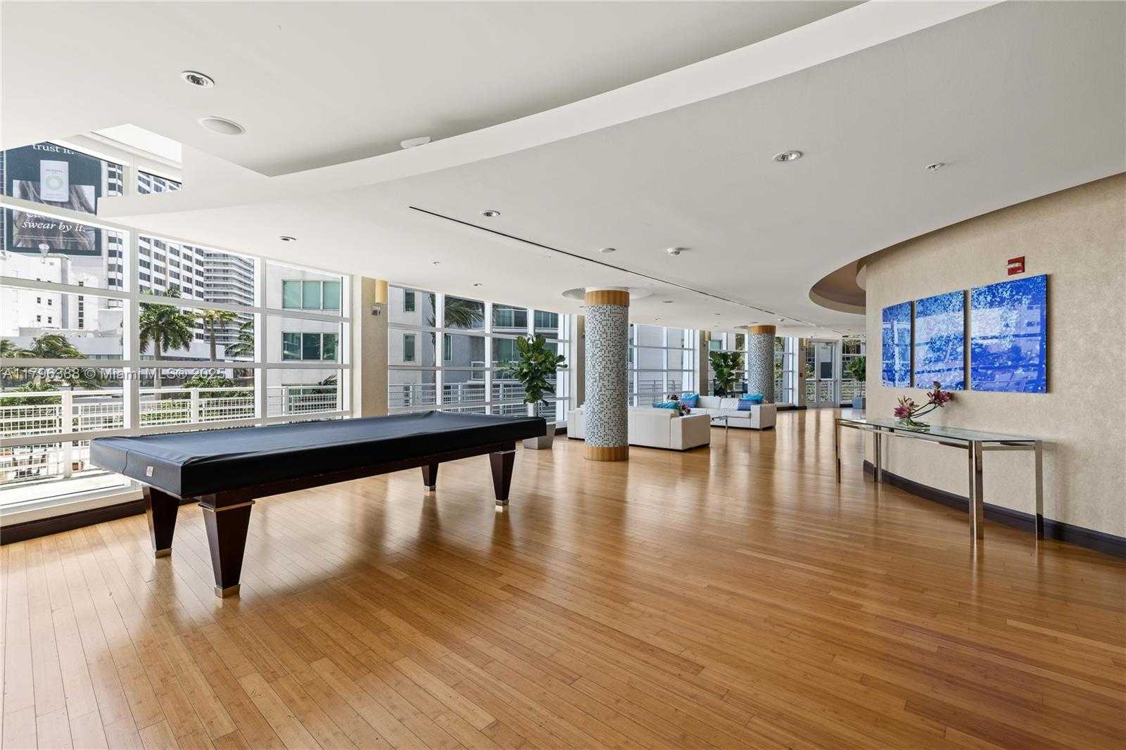 Small Image of 244 BISCAYNE BLVD #645, Miami Number 33