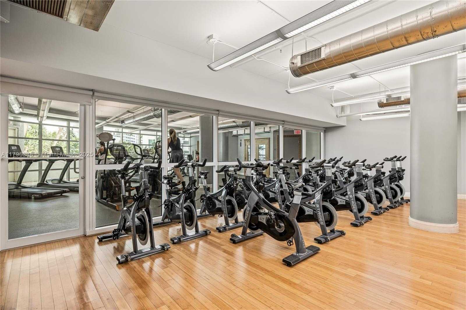 Small Image of 244 BISCAYNE BLVD #645, Miami Number 39
