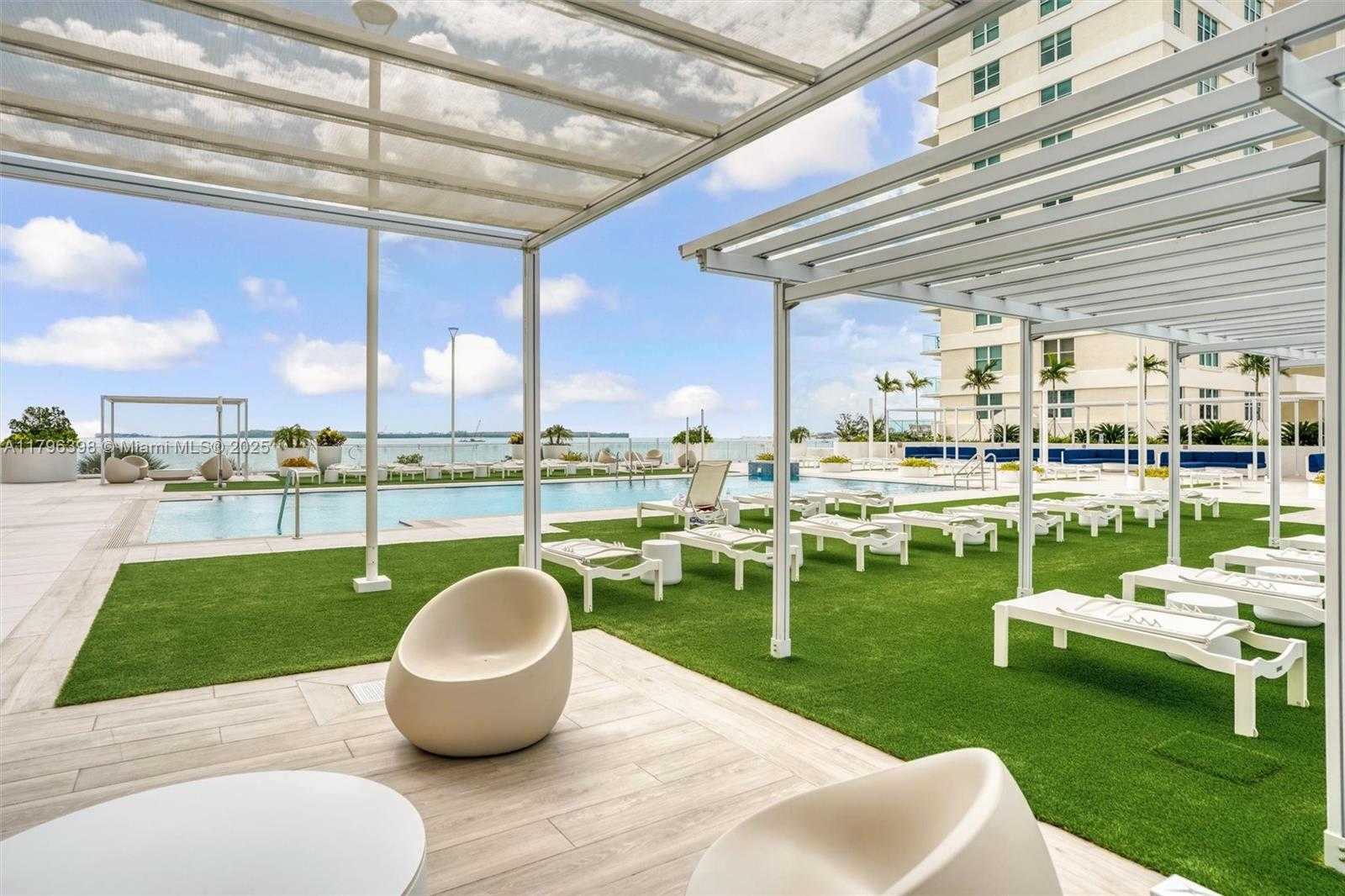 Small Image of 770 CLAUGHTON ISLAND DR #1114, Miami Number 24