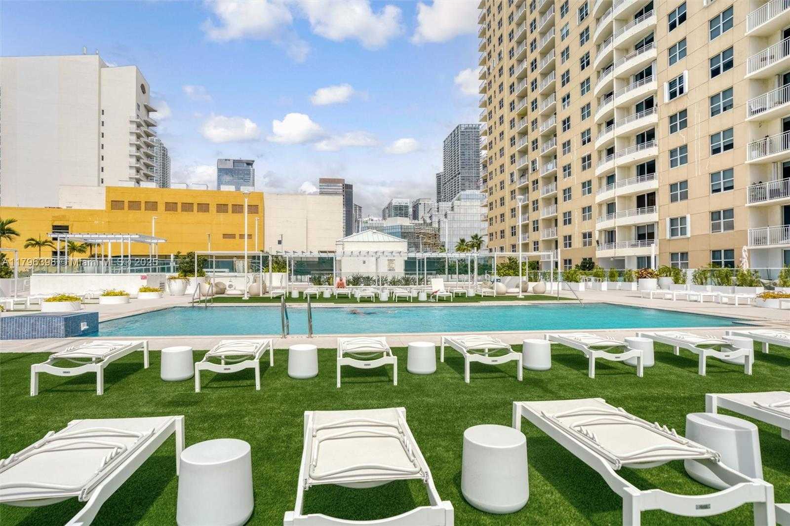Small Image of 770 CLAUGHTON ISLAND DR #1114, Miami Number 28