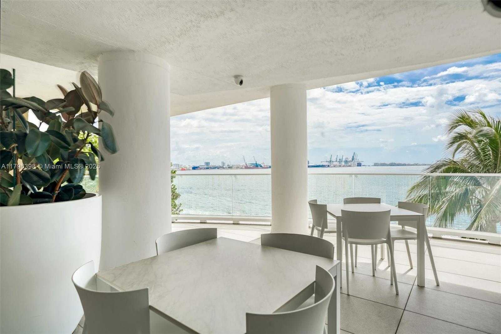 Small Image of 770 CLAUGHTON ISLAND DR #1114, Miami Number 30