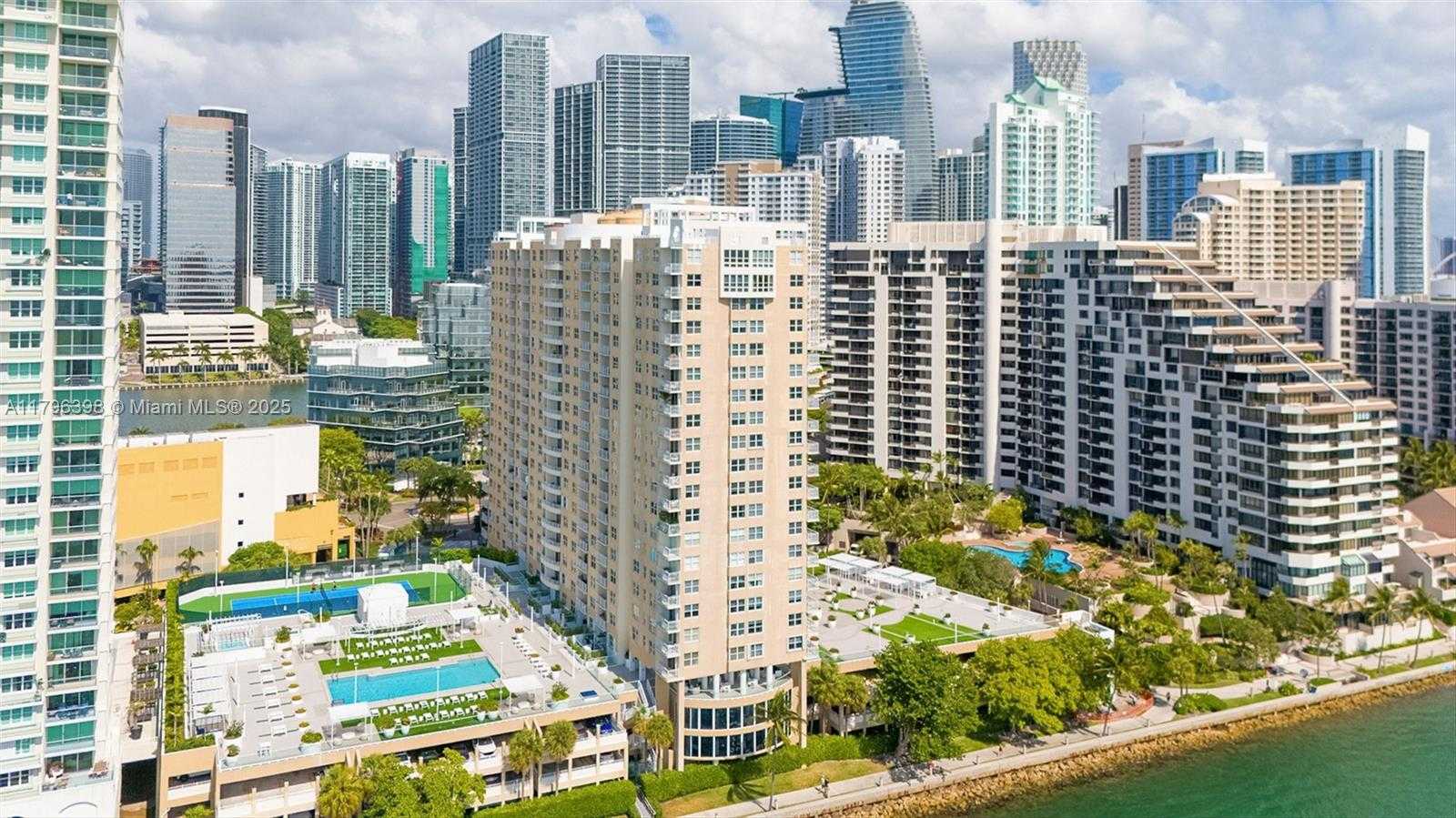 Small Image of 770 CLAUGHTON ISLAND DR #1114, Miami Number 44