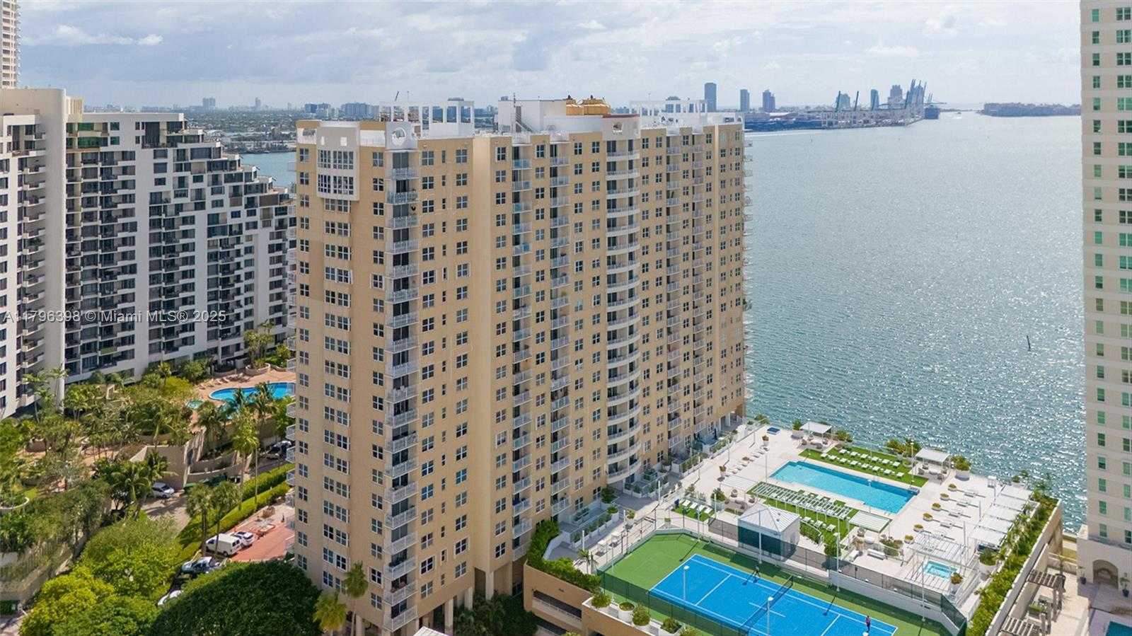 Small Image of 770 CLAUGHTON ISLAND DR #1114, Miami Number 50