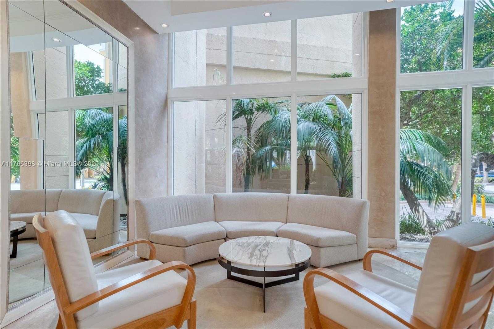 Small Image of 770 CLAUGHTON ISLAND DR #1114, Miami Number 52