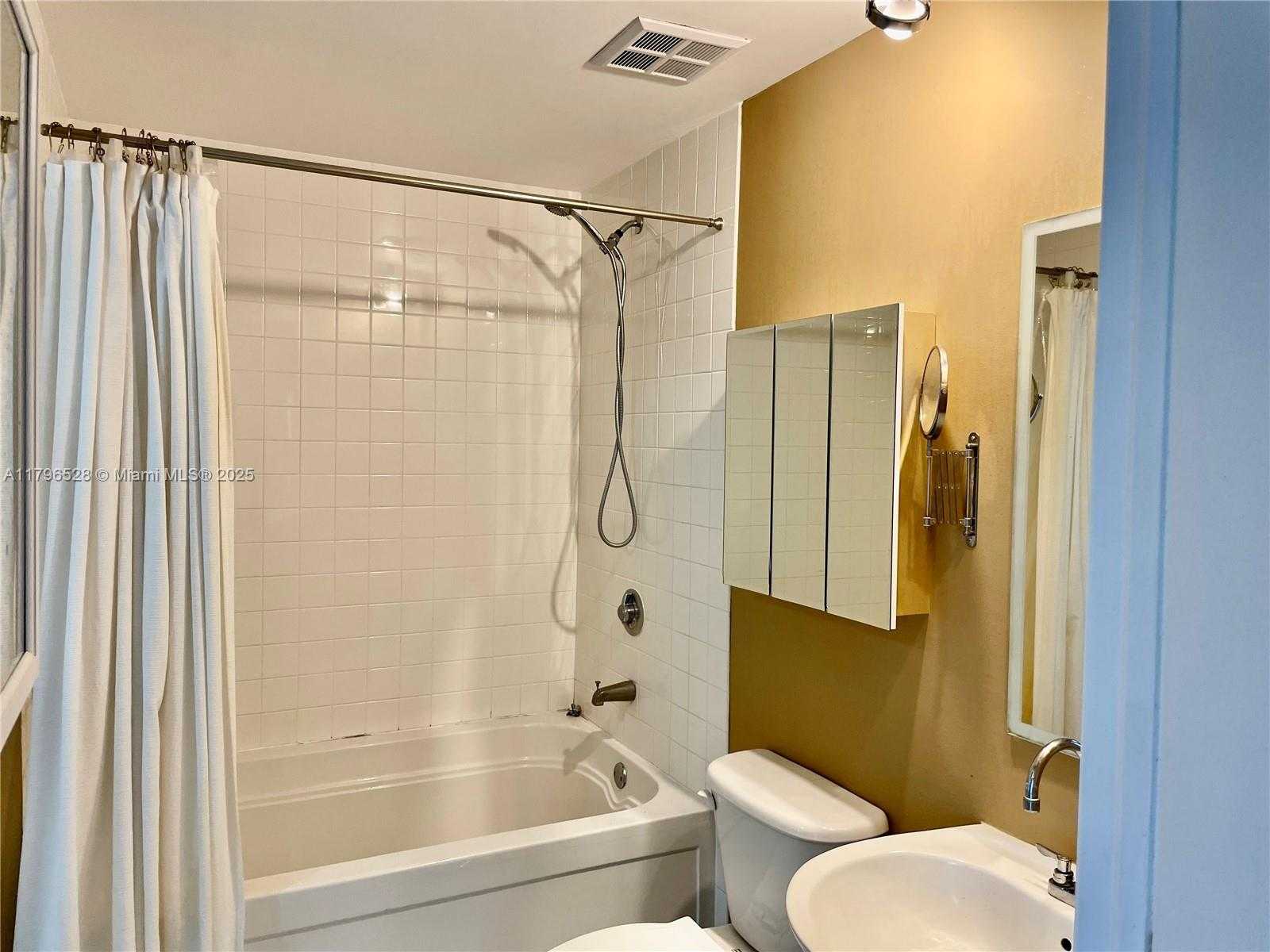 Small Image of 10 SOUTH WEST SOUTH RIVER DR #808, Miami Number 13