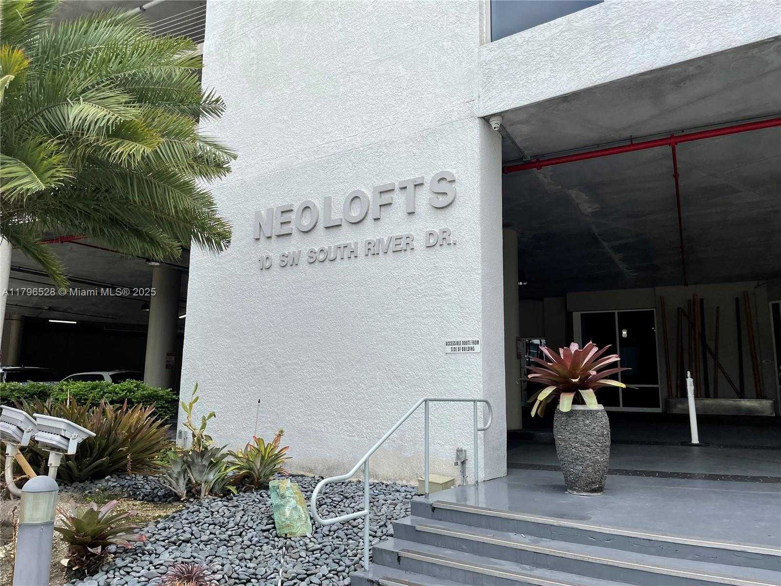 Small Image of 10 SOUTH WEST SOUTH RIVER DR #808, Miami Number 2