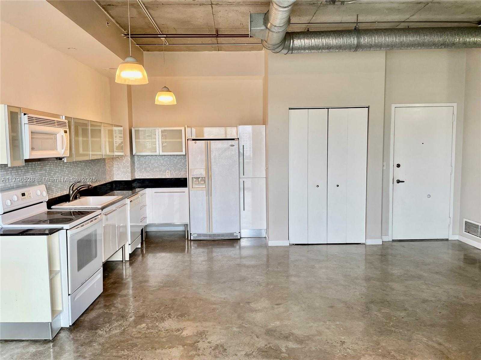Small Image of 10 SOUTH WEST SOUTH RIVER DR #808, Miami Number 6