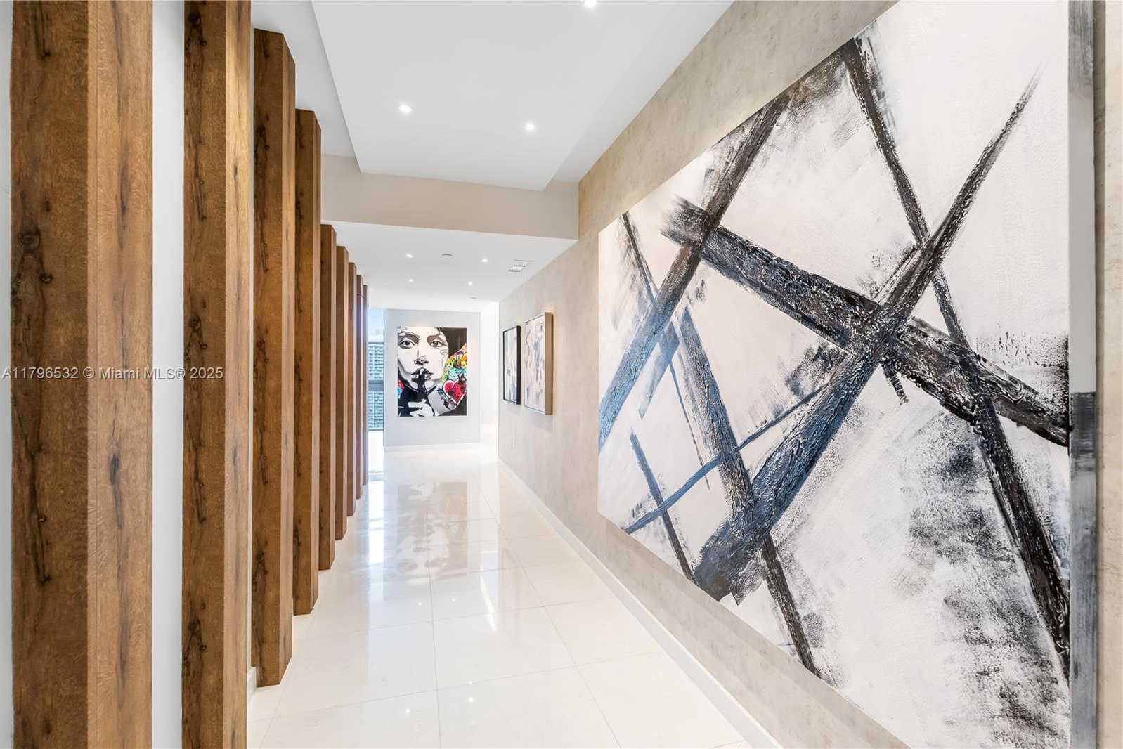 Small Image of 1010 BRICKELL AVE #3501, Miami Number 2