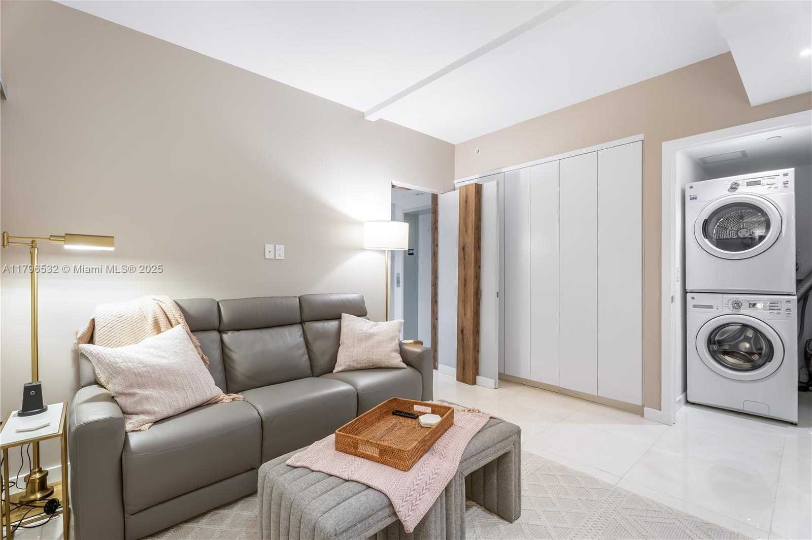 Small Image of 1010 BRICKELL AVE #3501, Miami Number 20