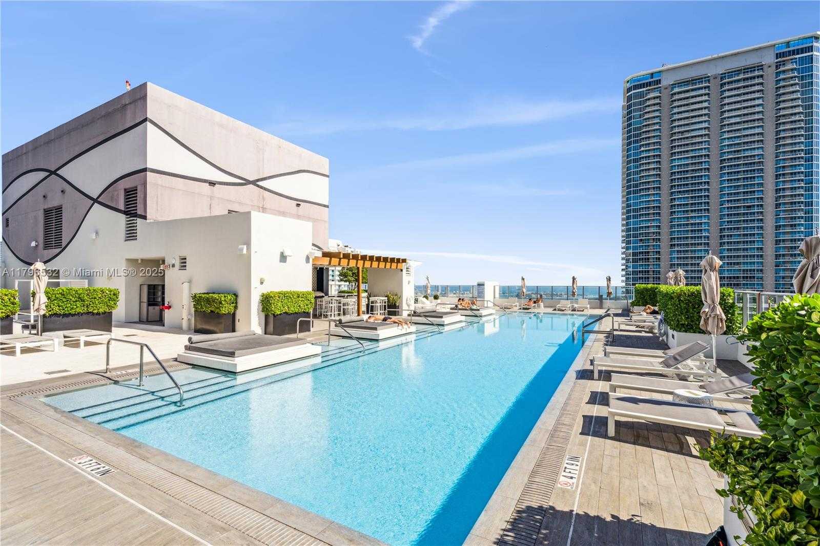 Small Image of 1010 BRICKELL AVE #3501, Miami Number 25