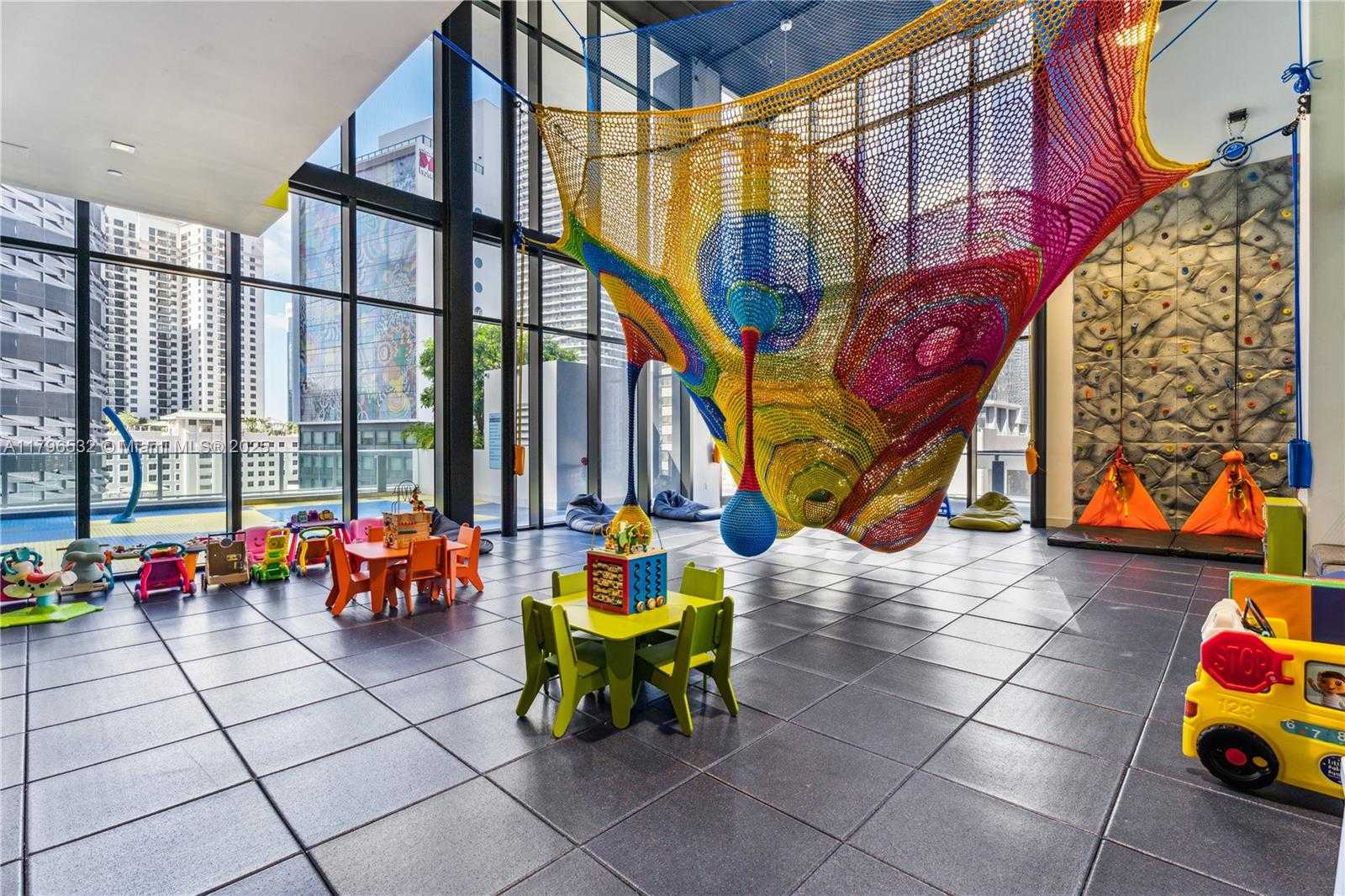 Small Image of 1010 BRICKELL AVE #3501, Miami Number 32