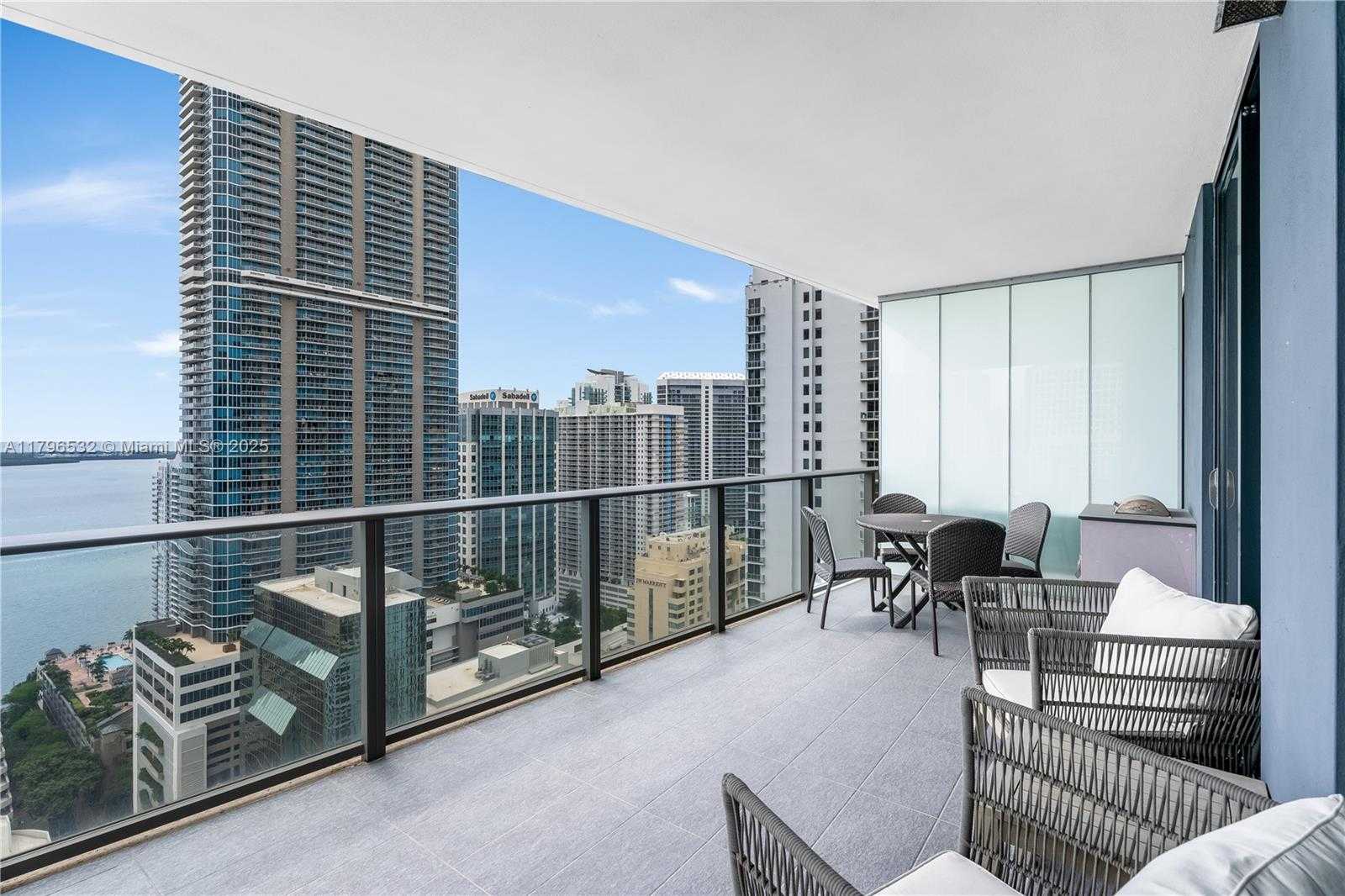 Small Image of 1010 BRICKELL AVE #3501, Miami Number 7