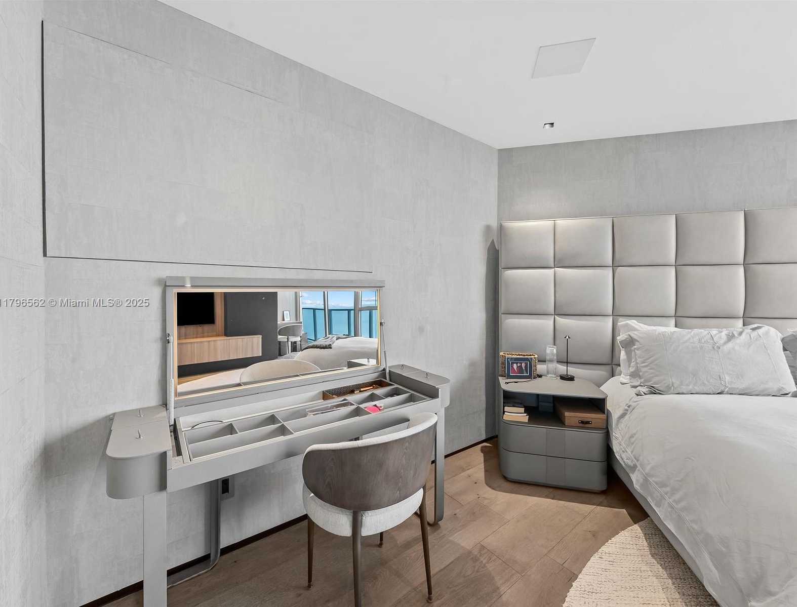 Small Image of 3101 SOUTH OCEAN DR #2905, Hollywood Number 15