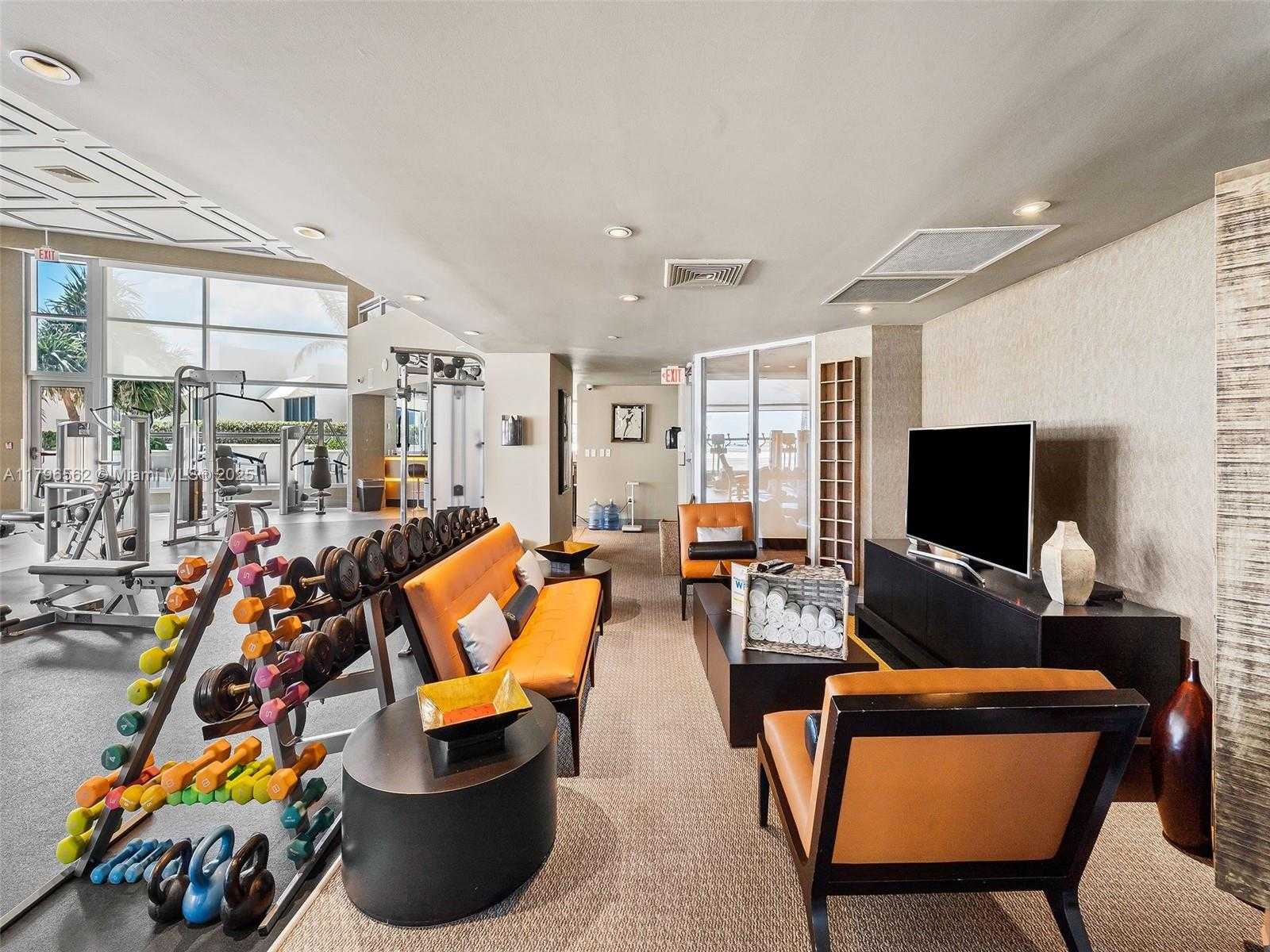 Small Image of 3101 SOUTH OCEAN DR #2905, Hollywood Number 37