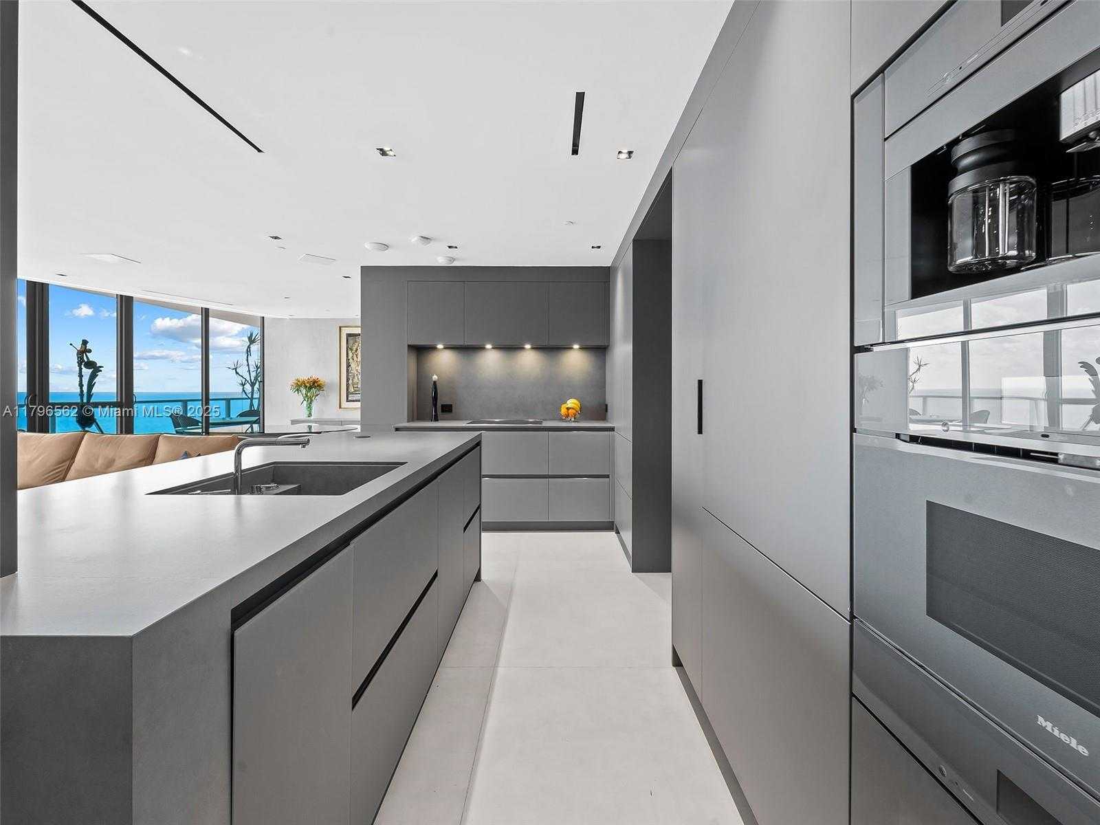 Small Image of 3101 SOUTH OCEAN DR #2905, Hollywood Number 6