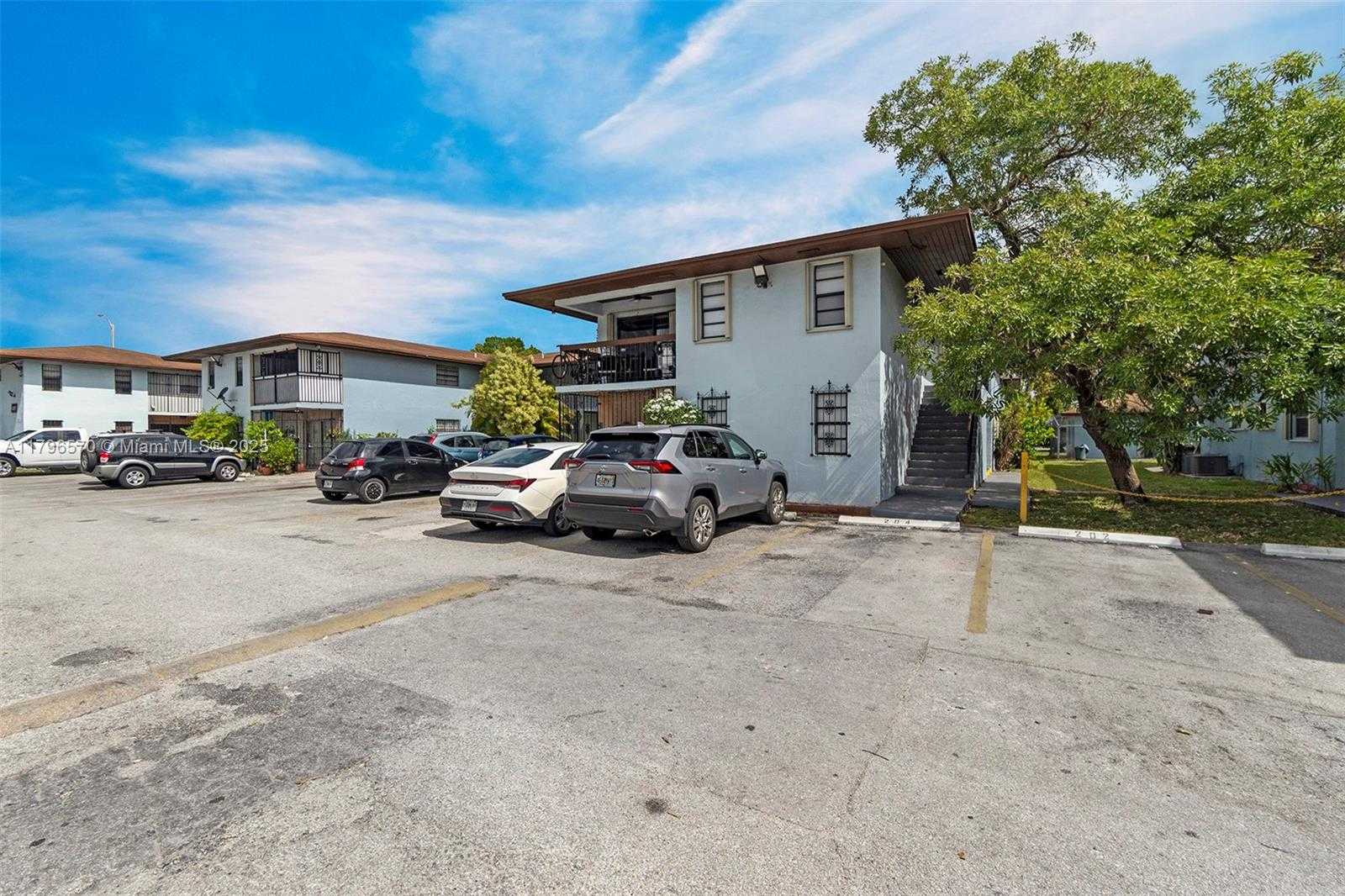 Small Image of 6215 WEST 24TH AVE #203-7, Hialeah Number 28