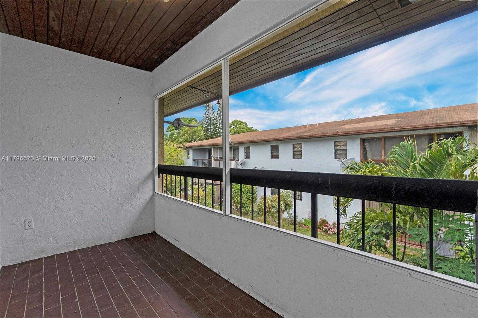 Small Image of 6215 WEST 24TH AVE #203-7, Hialeah Number 40