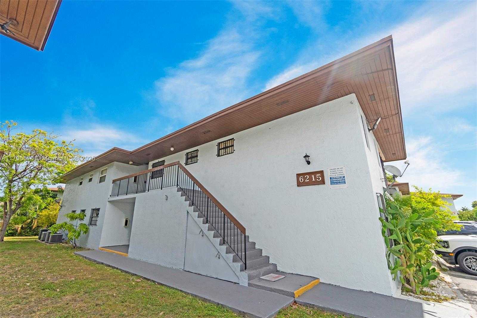 Small Image of 6215 WEST 24TH AVE #203-7, Hialeah Number 7