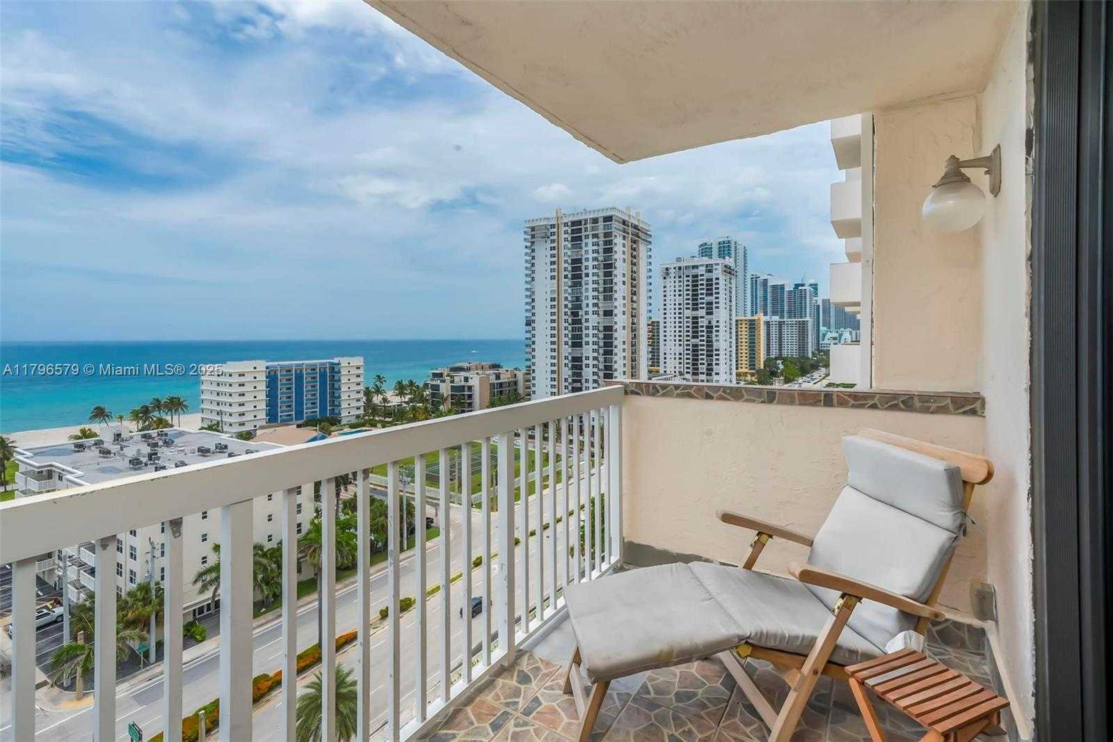 Small Image of 1500 SOUTH OCEAN DR #14H, Hollywood Number 3