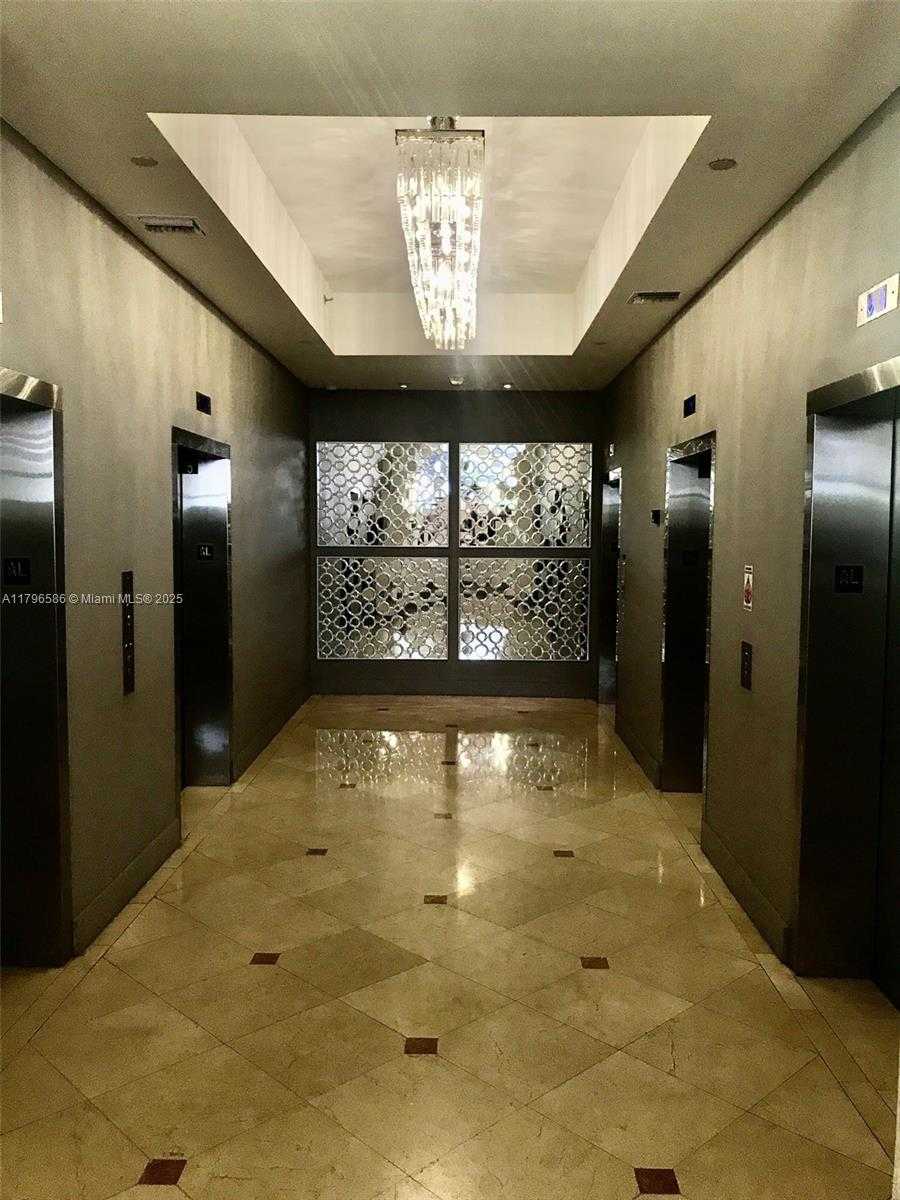 Small Image of 100 LINCOLN RD #1209, Miami Beach Number 24