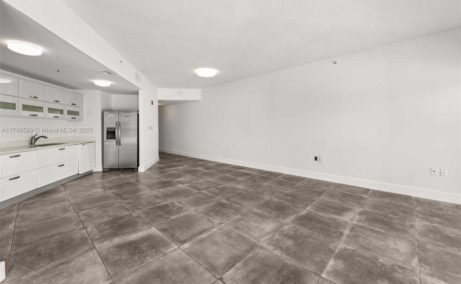Small Image of 6580 INDIAN CREEK DR #209, Miami Beach Number 11