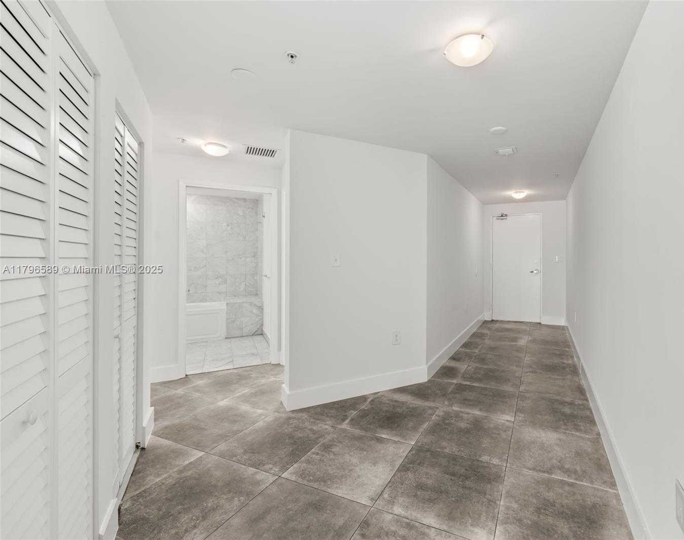 Small Image of 6580 INDIAN CREEK DR #209, Miami Beach Number 16