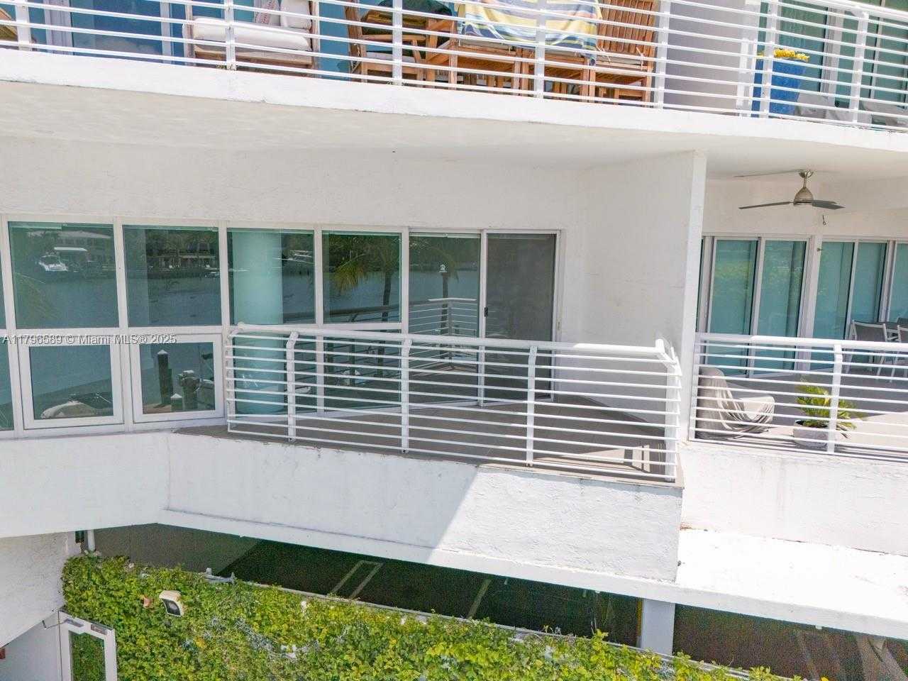 Small Image of 6580 INDIAN CREEK DR #209, Miami Beach Number 26