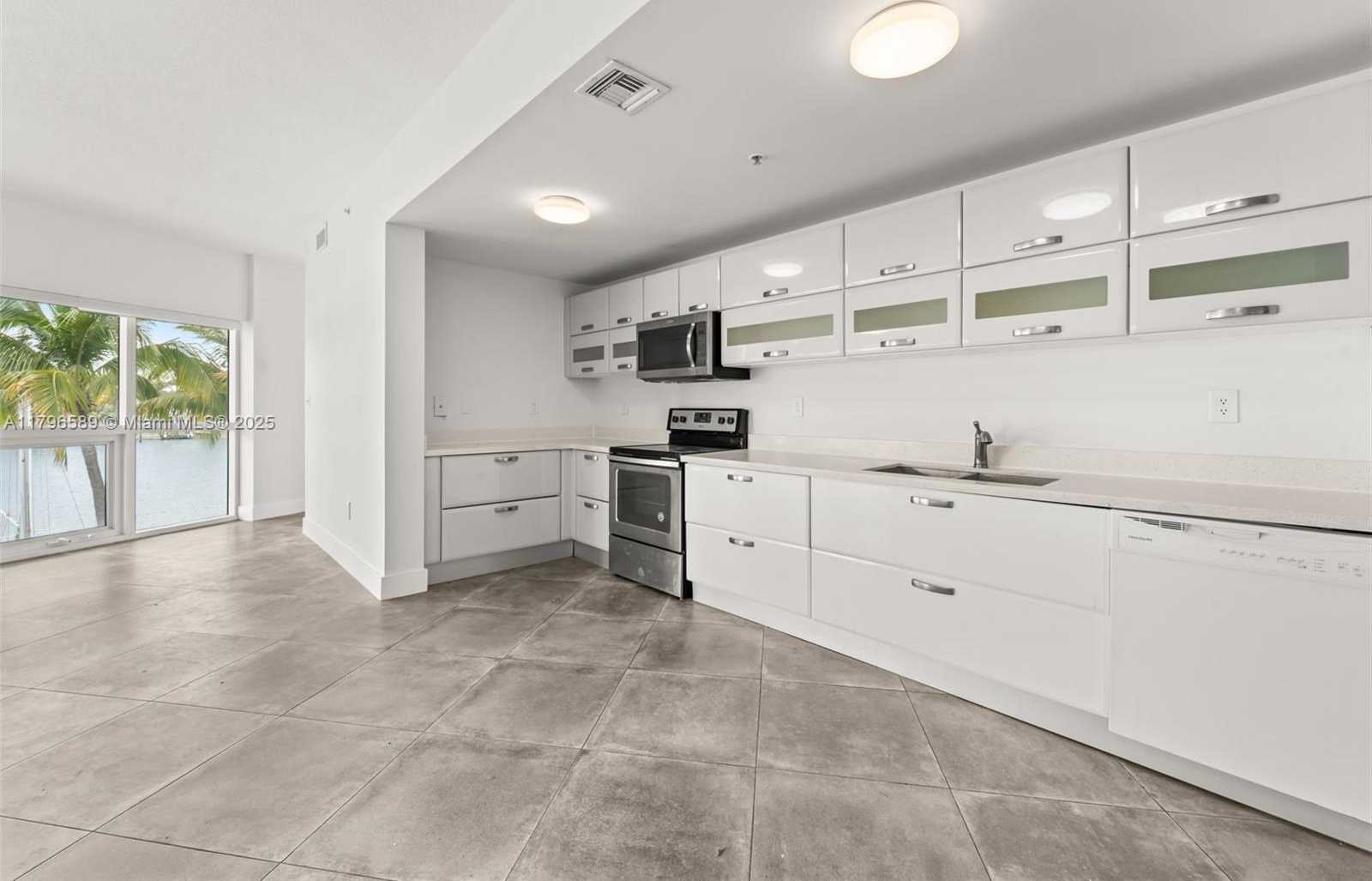 Small Image of 6580 INDIAN CREEK DR #209, Miami Beach Number 6