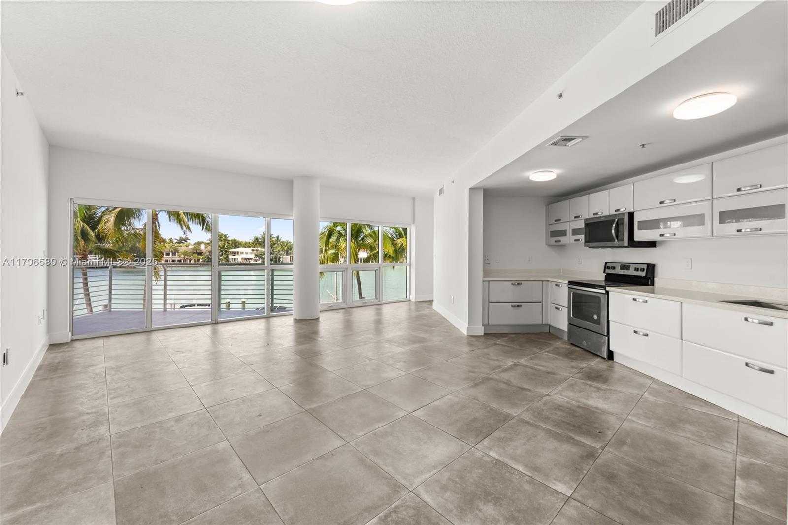 Small Image of 6580 INDIAN CREEK DR #209, Miami Beach Number 7