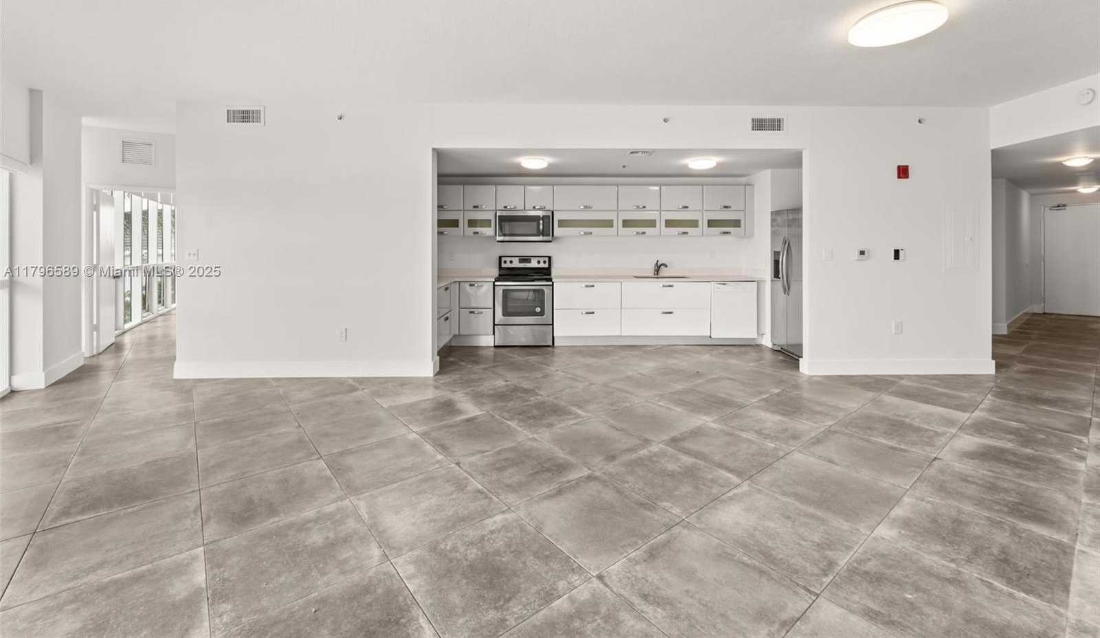 Small Image of 6580 INDIAN CREEK DR #209, Miami Beach Number 8