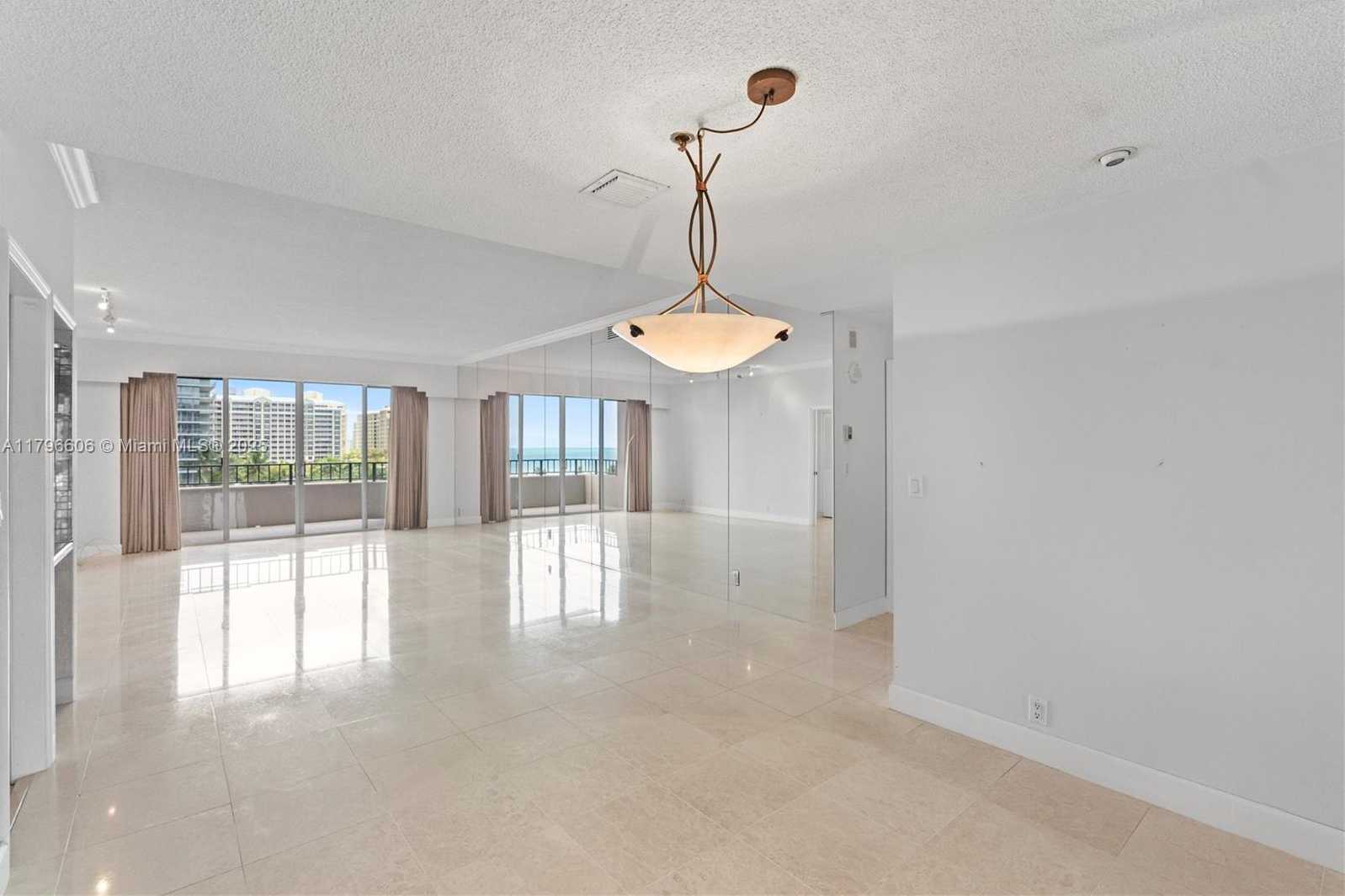 Small Image of 201 CRANDON BLVD #633, Key Biscayne Number 10