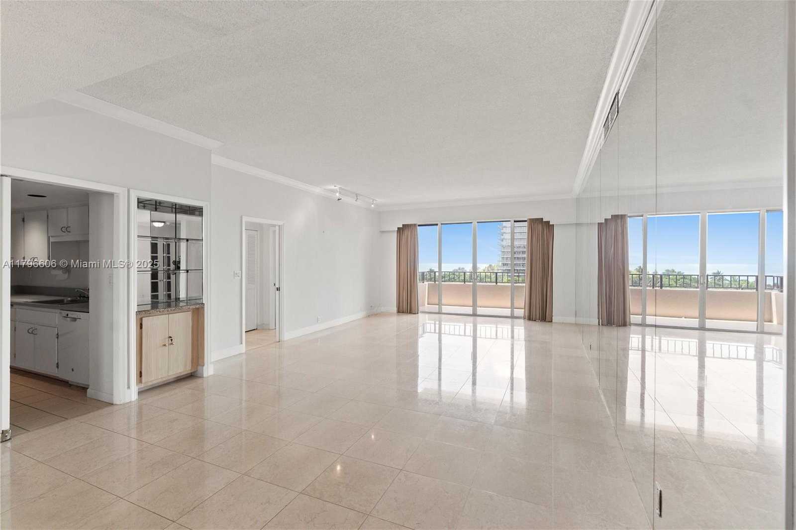 Small Image of 201 CRANDON BLVD #633, Key Biscayne Number 13
