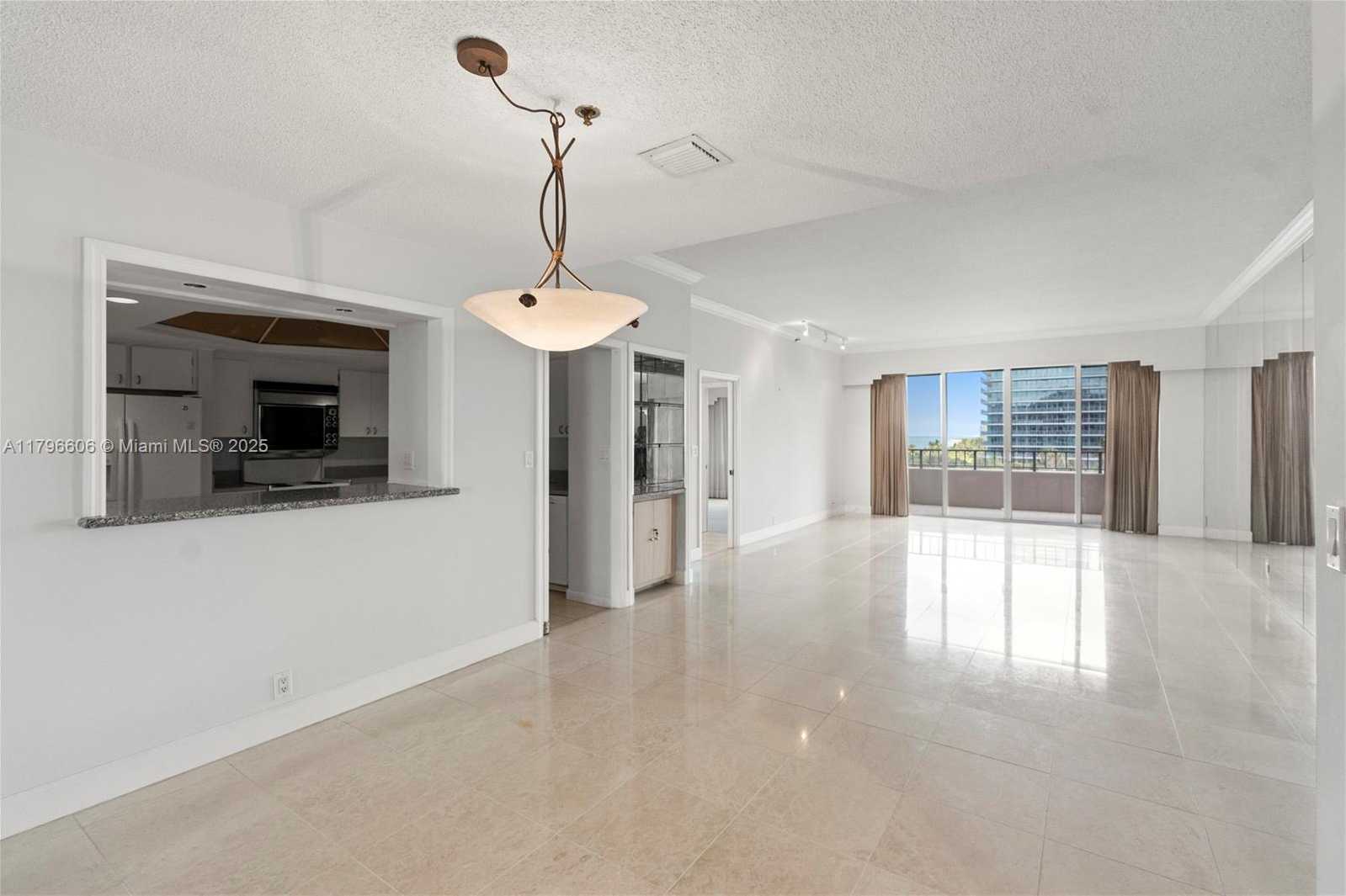Small Image of 201 CRANDON BLVD #633, Key Biscayne Number 16