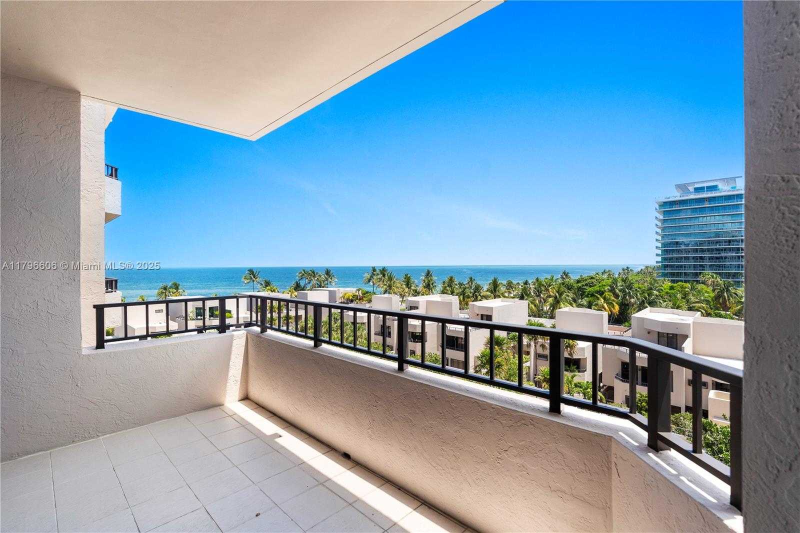 Small Image of 201 CRANDON BLVD #633, Key Biscayne Number 2