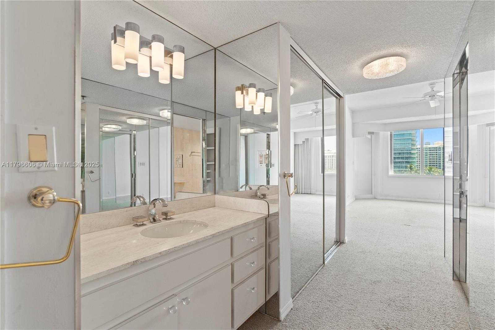 Small Image of 201 CRANDON BLVD #633, Key Biscayne Number 29
