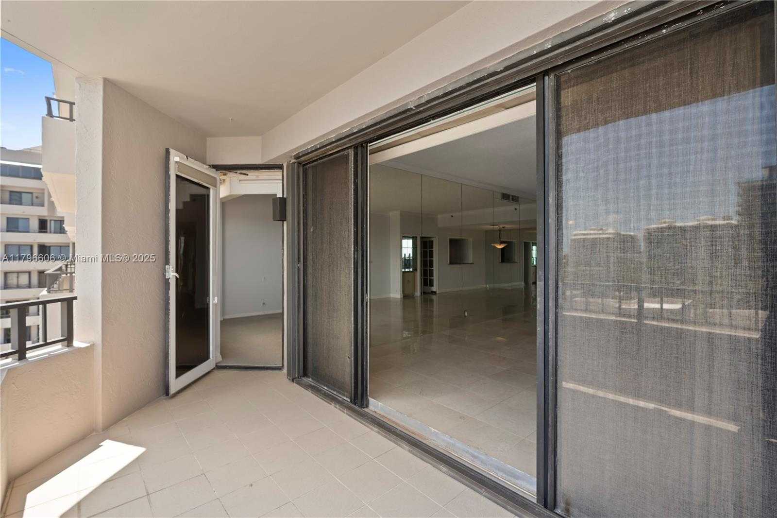 Small Image of 201 CRANDON BLVD #633, Key Biscayne Number 38