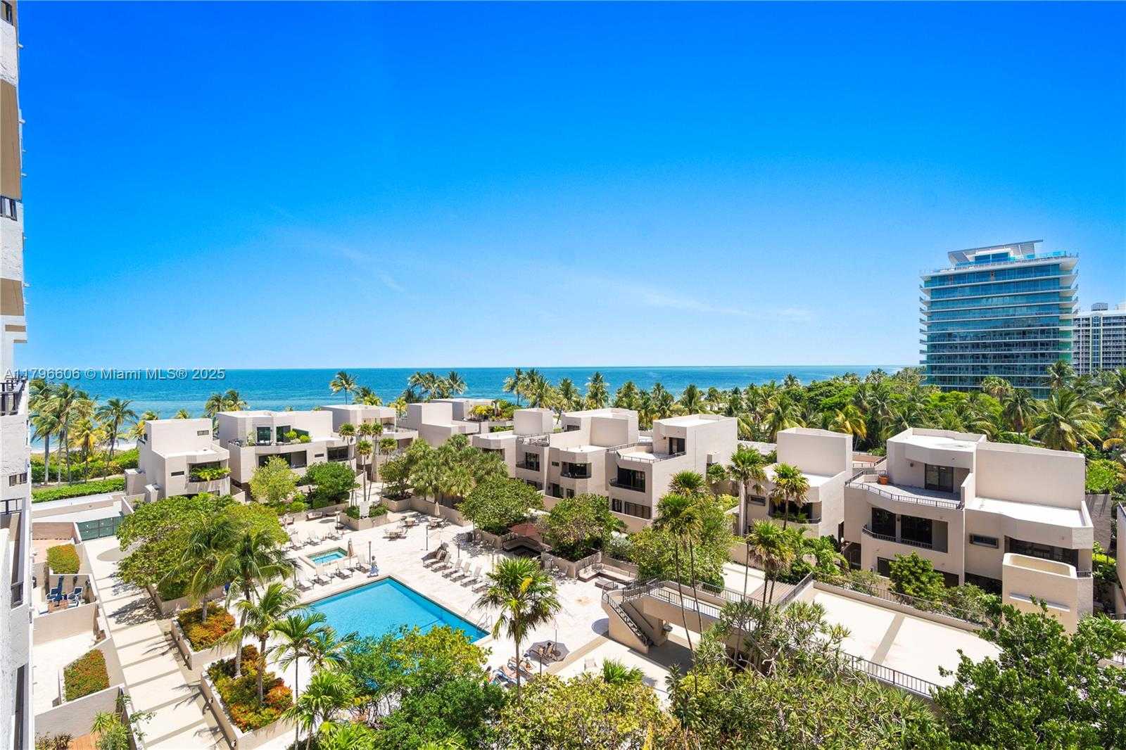 Small Image of 201 CRANDON BLVD #633, Key Biscayne Number 4