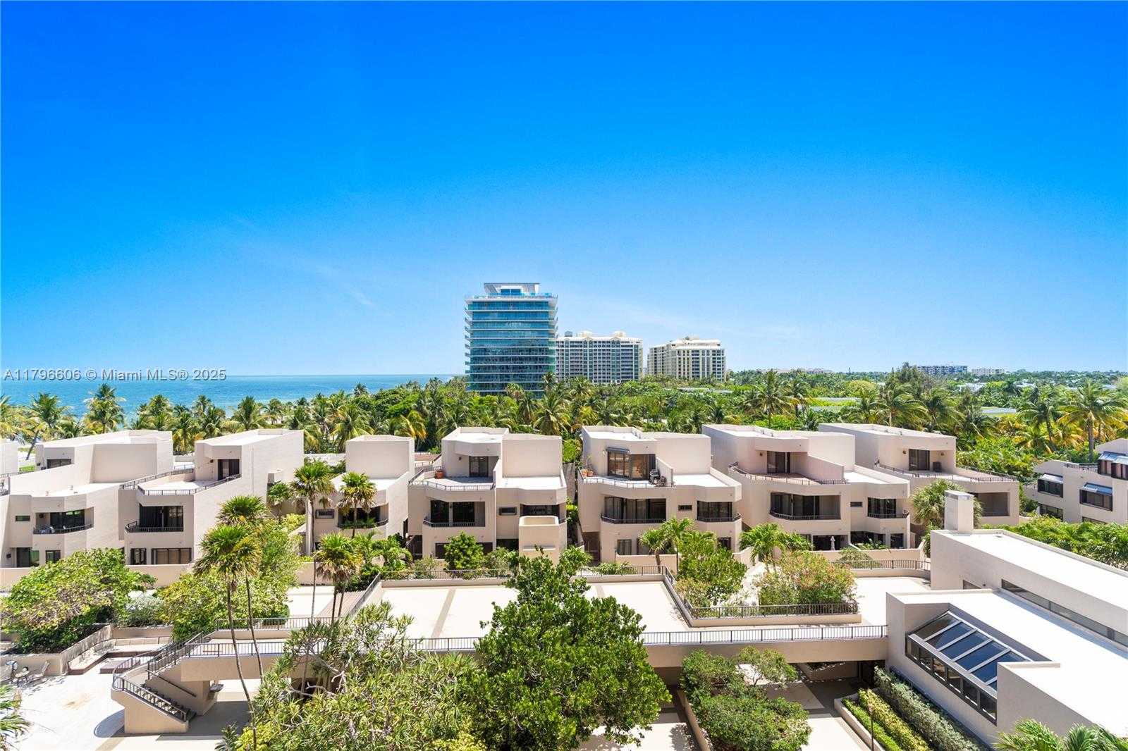 Small Image of 201 CRANDON BLVD #633, Key Biscayne Number 5