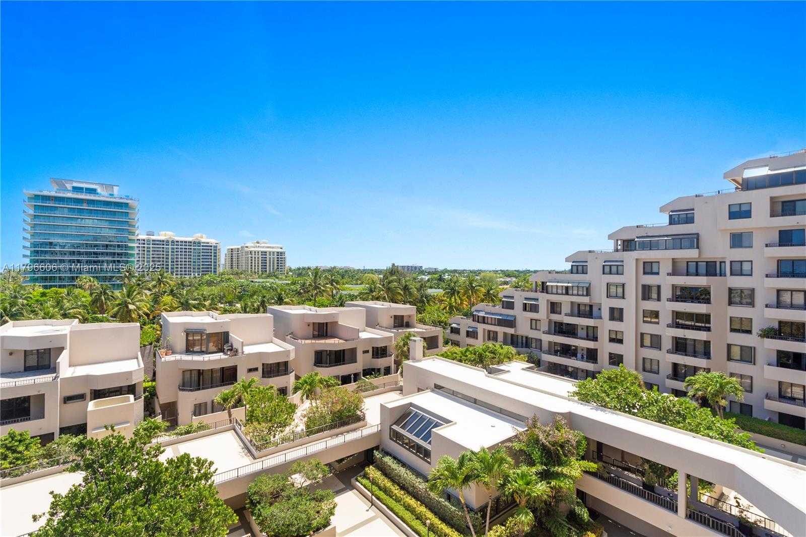 Small Image of 201 CRANDON BLVD #633, Key Biscayne Number 6