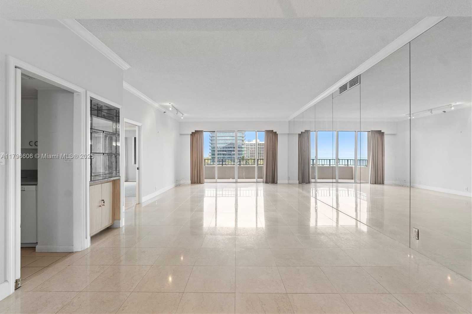 Small Image of 201 CRANDON BLVD #633, Key Biscayne Number 8